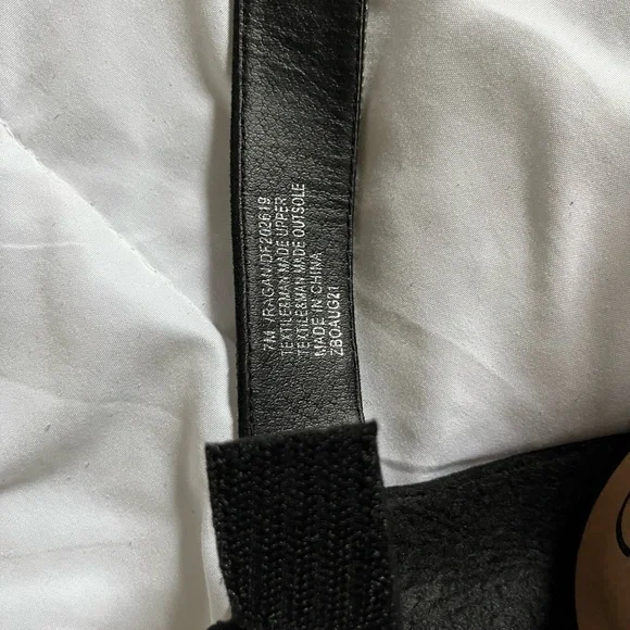 Daisy Fuentes Heels - Picture 4 of 5